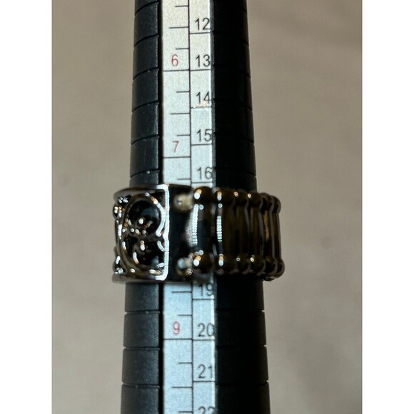 Paparazzi Dark Tone Filigree Band Adjustable Stretch Ring - Picture 2 of 4